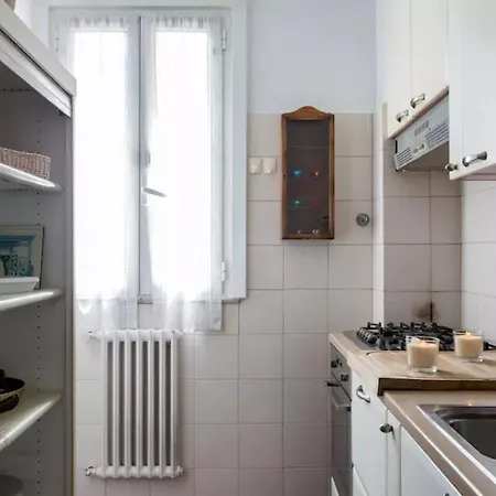 Apartment Via Laurina 40 Rome