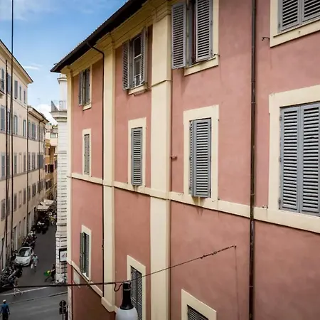 Via Laurina 40